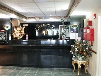 Horizon Inn Авенел Экстерьер фото